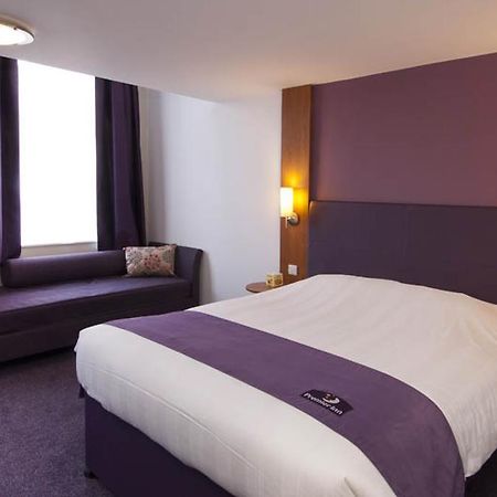Premier Inn Tonbridge Exterior foto