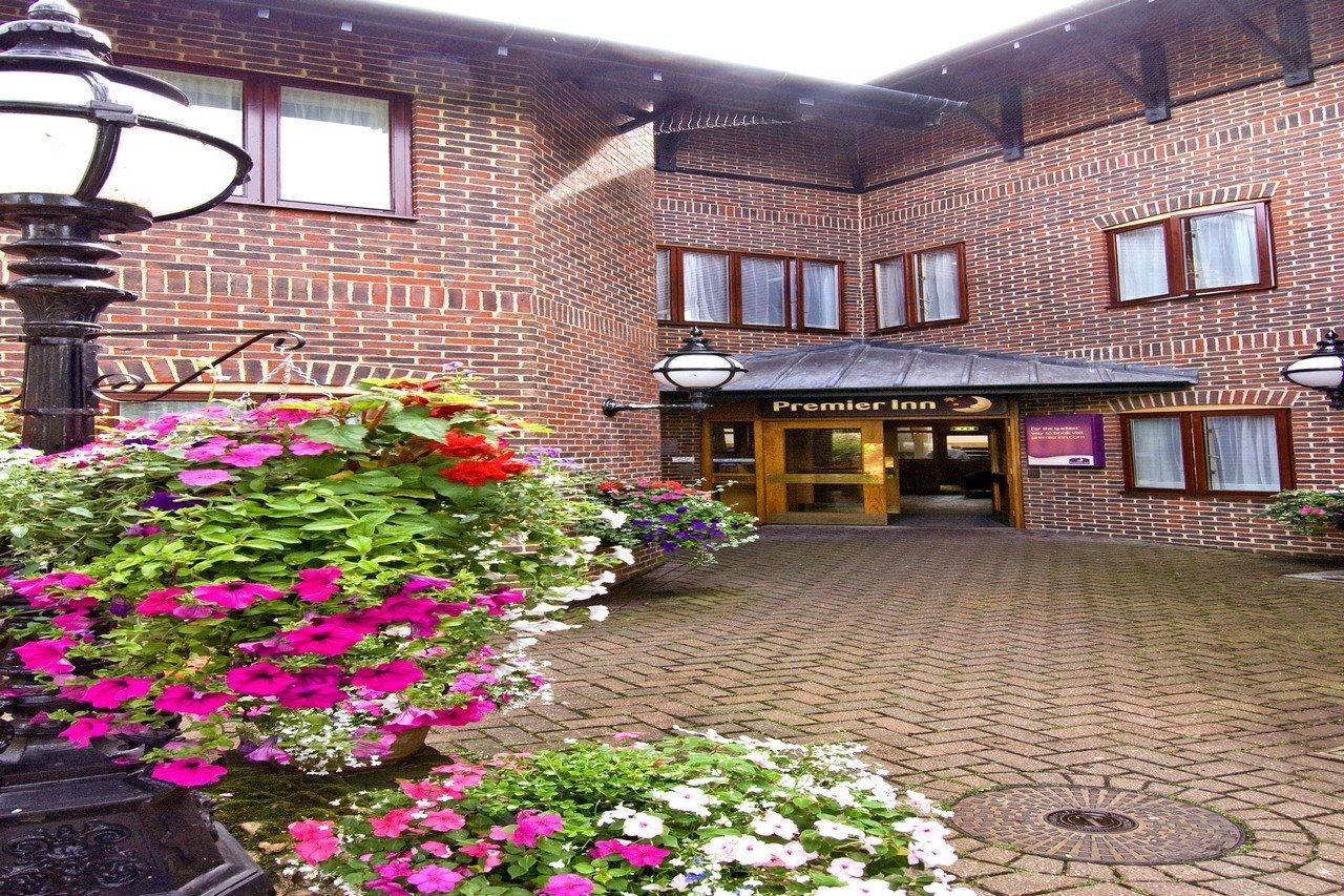 Premier Inn Tonbridge Exterior foto