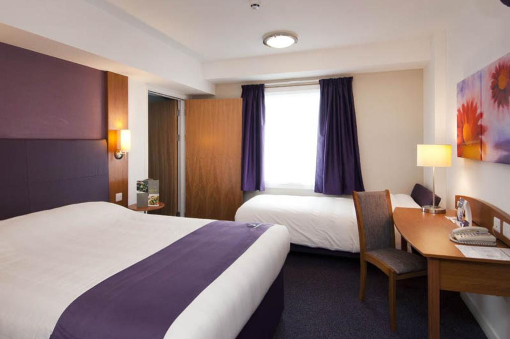 Premier Inn Tonbridge Quarto foto