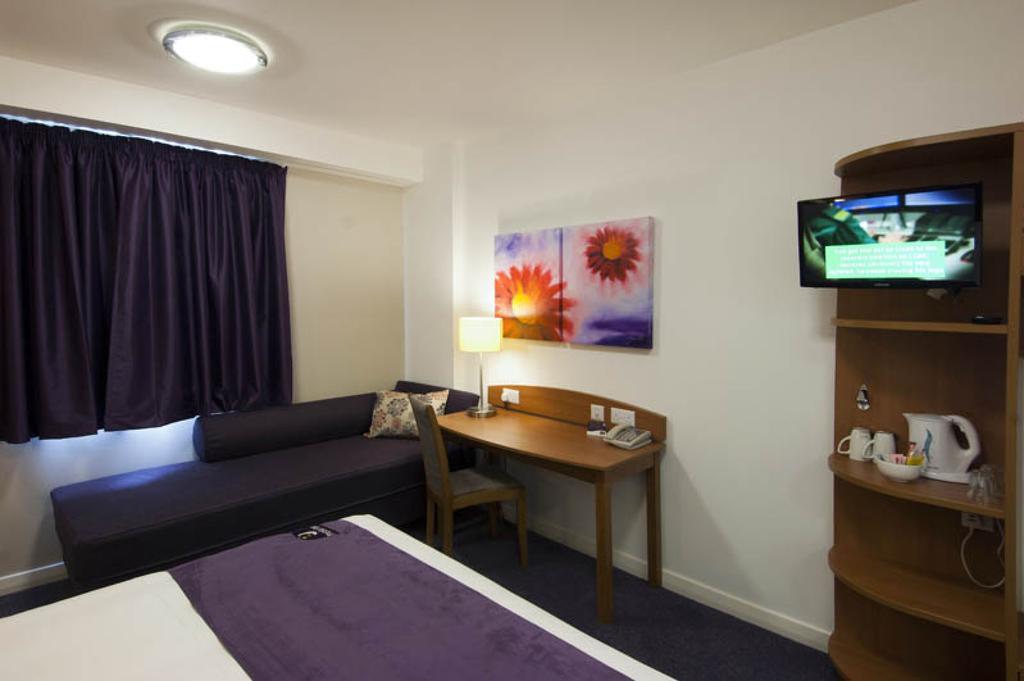 Premier Inn Tonbridge Quarto foto