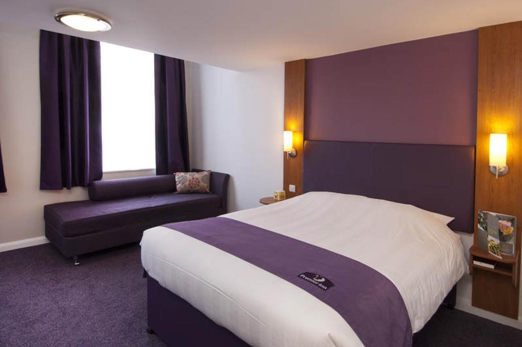 Premier Inn Tonbridge Exterior foto